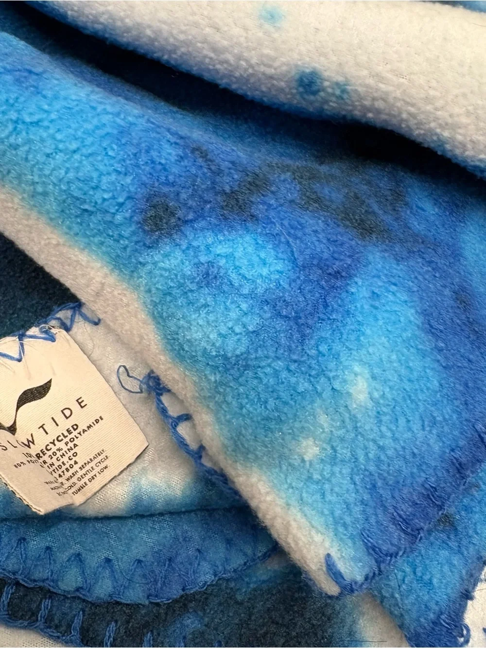Slowtide Blue Tie-Dye Fleece Throw Blanket